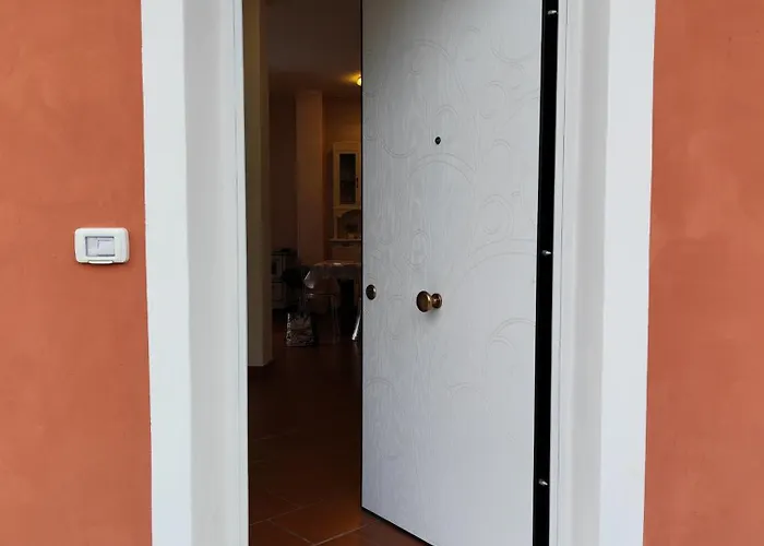 Feriehus La Casa Di Giada, A Piano Terra In Con Aria Condizionata, Wi-fi E Parcheggio Gratuito *