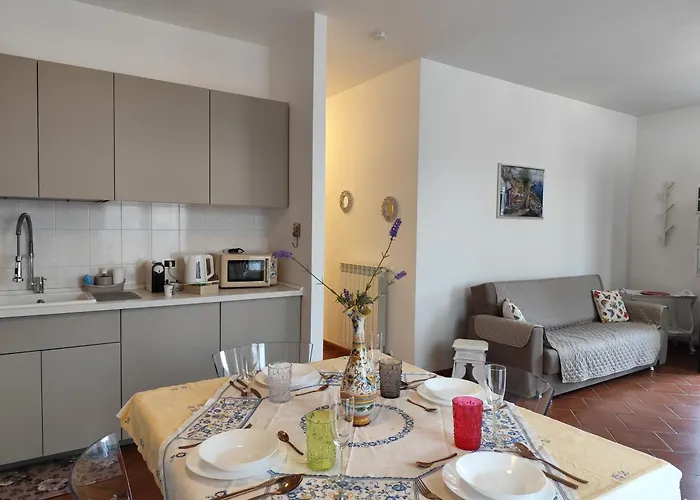 Feriehus La Casa Di Giada, A Piano Terra In Con Aria Condizionata, Wi-fi E Parcheggio Gratuito *