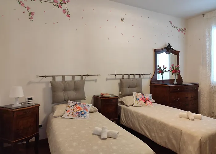 Feriehus La Casa Di Giada, A Piano Terra In Con Aria Condizionata, Wi-fi E Parcheggio Gratuito Poggi